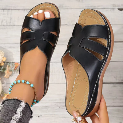 The Elise Comfort Sandal